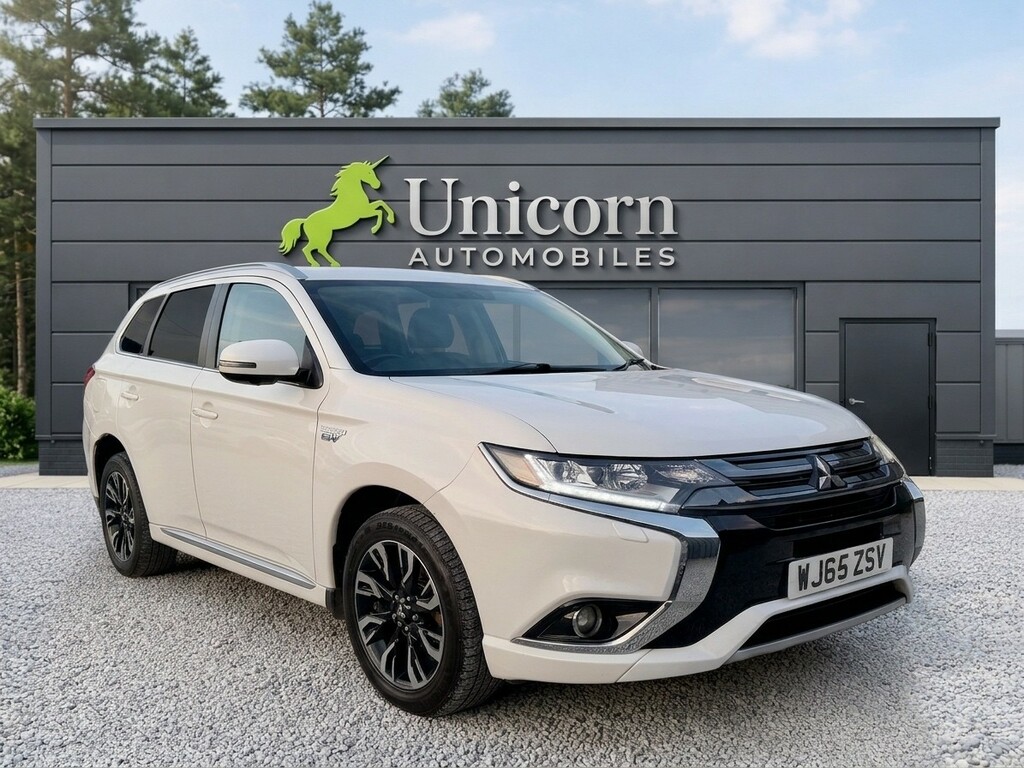 Mitsubishi Outlander 2.0 H 12Kwh Gx4h White