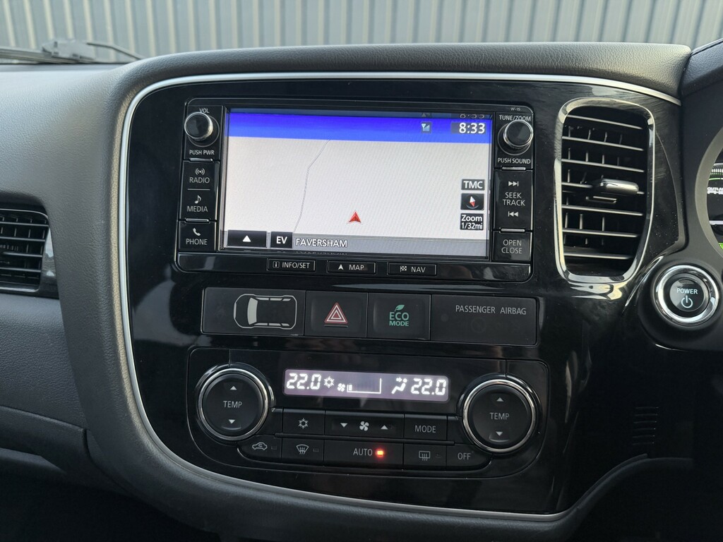 Mitsubishi Outlander 2.2 Di-d Gx3 Estate #12