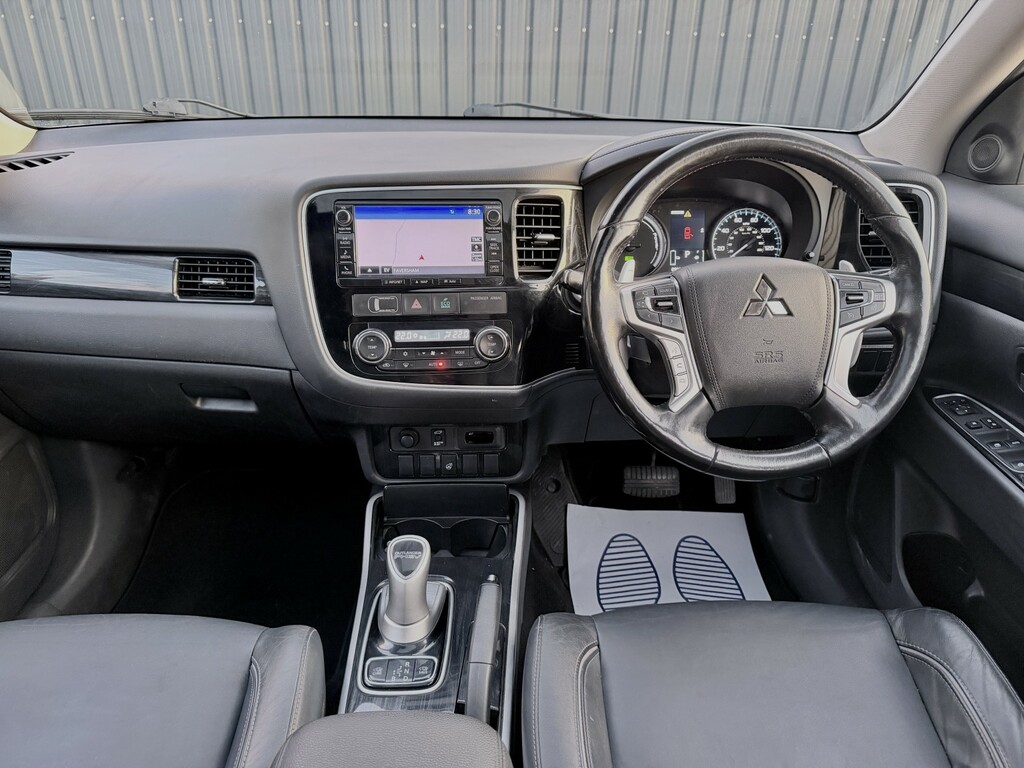 Mitsubishi Outlander 2.2 Di-d Gx3 Estate #9