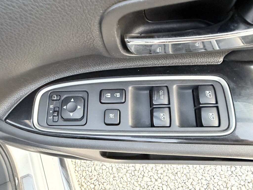 Mitsubishi Outlander 2.2 Di-d Gx3 Estate #17