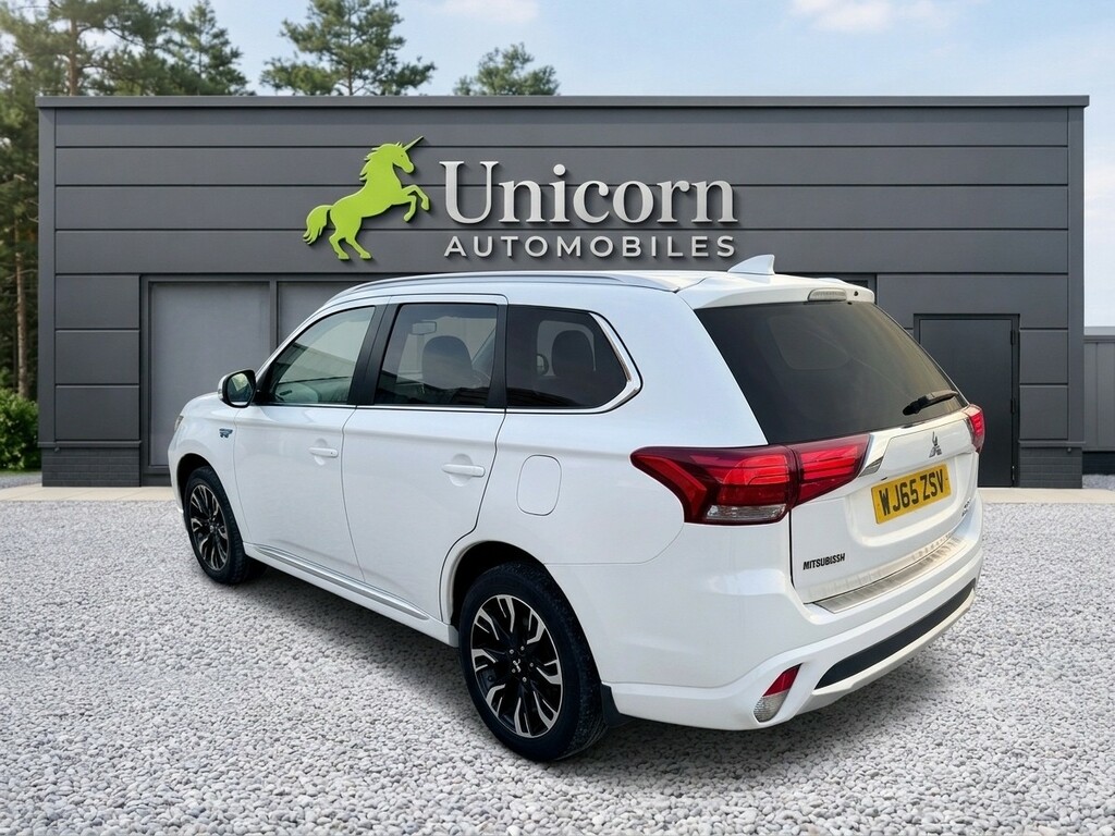 Mitsubishi Outlander 2.0 H 12Kwh Gx4h White #5