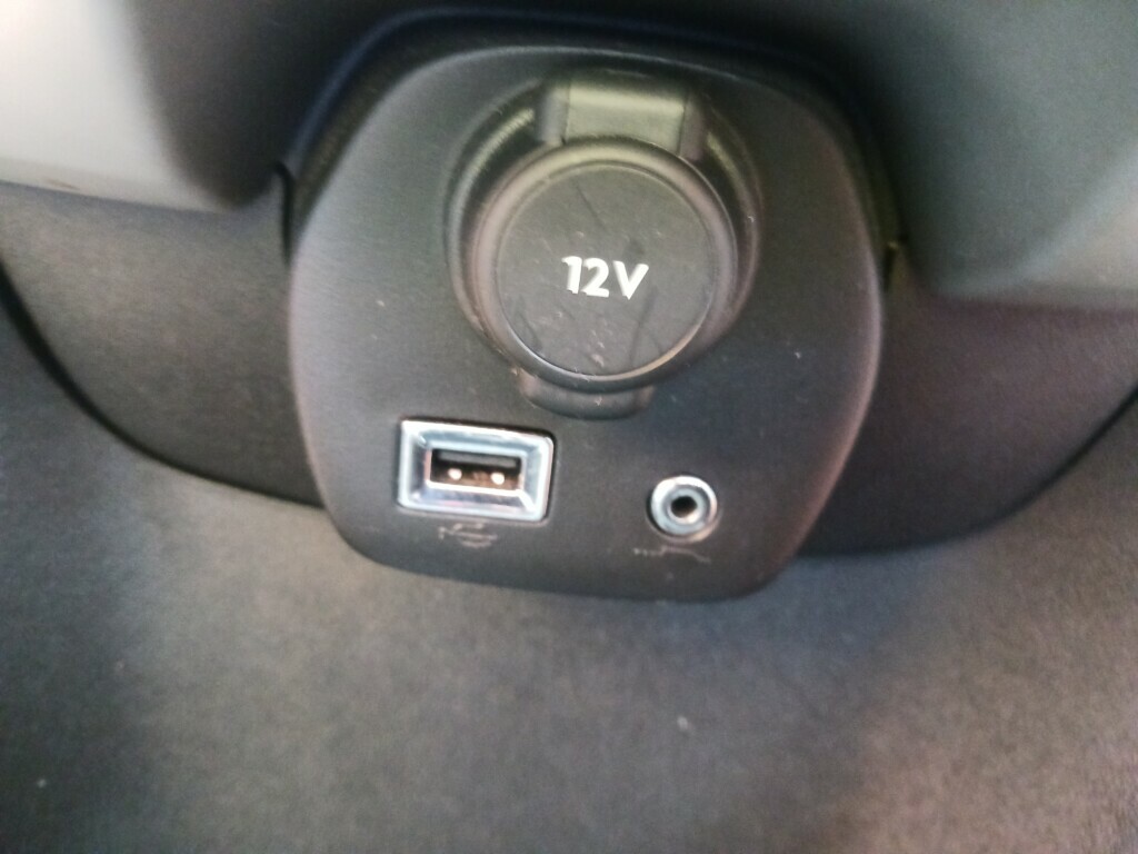 Peugeot 108 1.0 Active Red #5