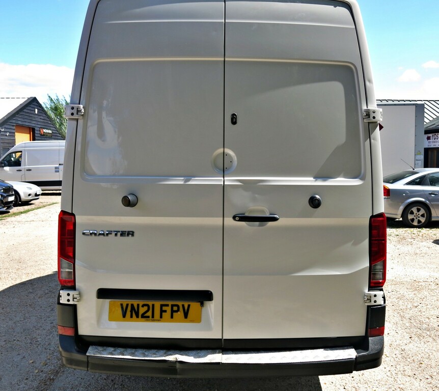 Volkswagen Crafter Panel Van 140Hp Trendline Mwb Highroof Euro 6 202 VN21FPV White #6