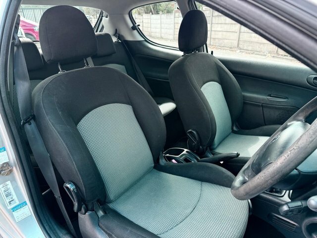 Peugeot 206 Hatchback 1.1 S 200404 Grey #21