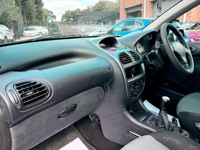Peugeot 206 Hatchback 1.1 S 200404 Grey #33