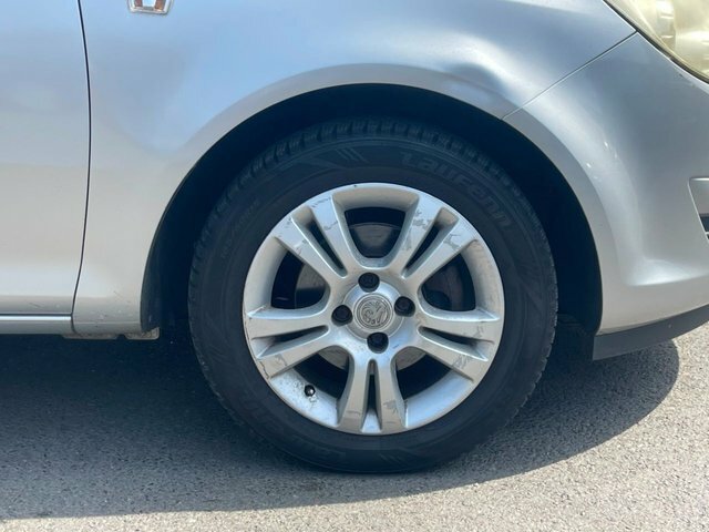 Vauxhall Corsa 1.4I 16V Club  #35