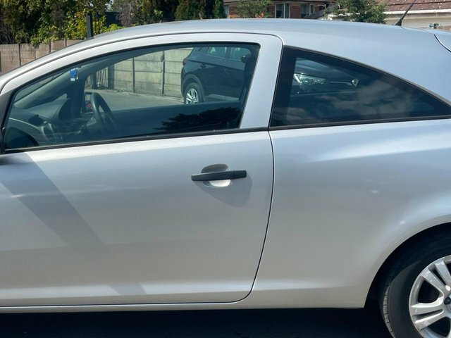 Vauxhall Corsa 1.4I 16V Club  #11
