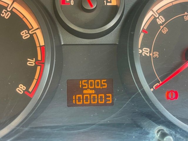 Vauxhall Corsa 1.4I 16V Club  #18
