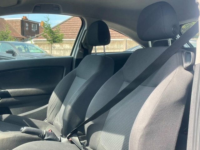 Vauxhall Corsa 1.4I 16V Club  #27