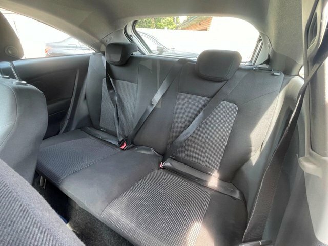 Vauxhall Corsa 1.4I 16V Club  #30
