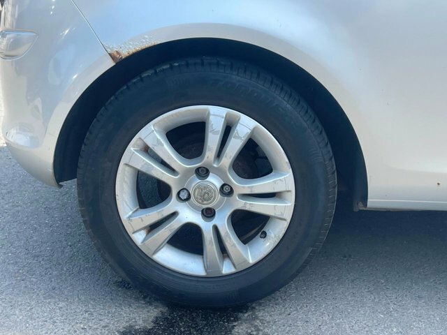 Vauxhall Corsa 1.4I 16V Club  #33