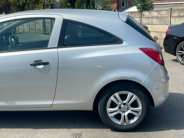 Vauxhall Corsa 1.4I 16V Club  #10