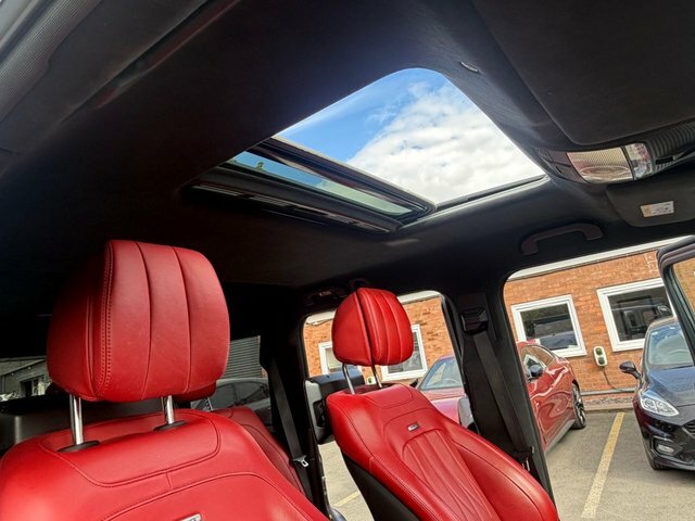 Mercedes-Benz G Class G63 Carbon Edition 9G-tronic Red #40
