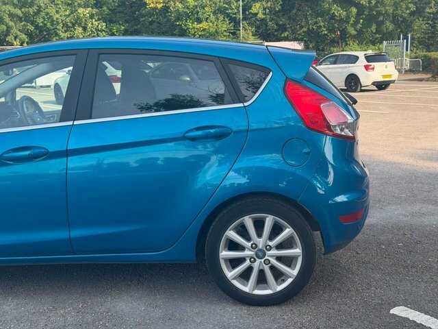 Ford Fiesta 2015 1.25 Zetec Hatchback Euro 6 Black #8