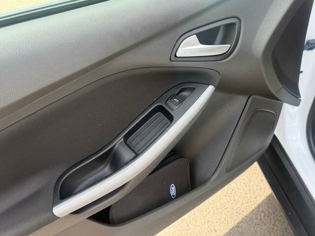 Ford Focus 1.5 Zetec S Tdci Grey 0 Tax Bluetoot Grey #43