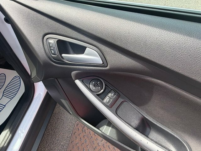 Ford Focus 1.5 Zetec S Tdci Grey 0 Tax Bluetoot Grey #46