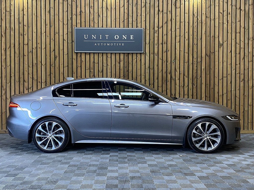 Jaguar XE D200 Mhev R-dynamic Se Black Grey #2