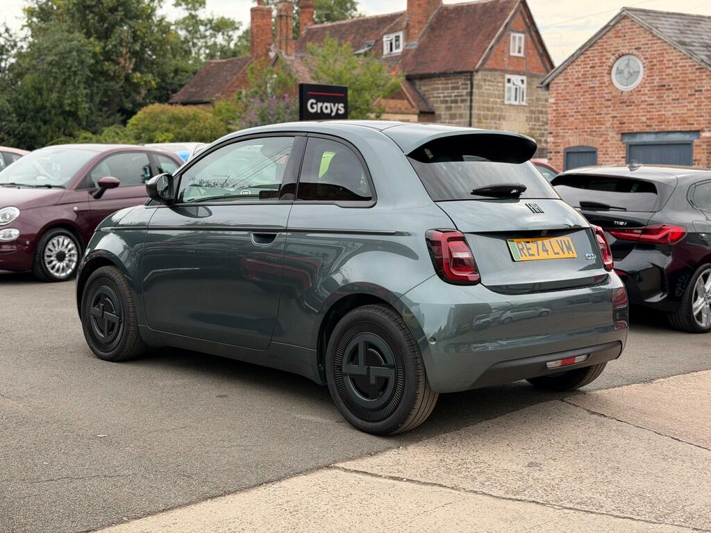Fiat 500E 42Kwh Giorgio Armani Hatchback Green #2