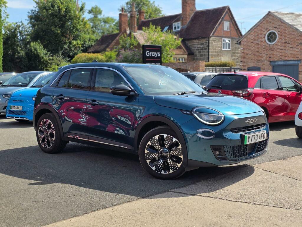 Fiat 600e 54Kwh La Prima Suv 156 Ps Green