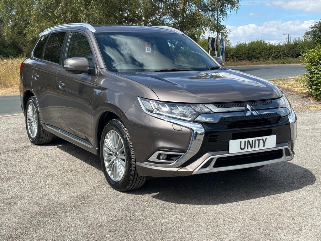 Mitsubishi Outlander 2.4H Twinmotor 13.8Kwh Exceed Cvt 4Wd Euro 6 Ss Brown