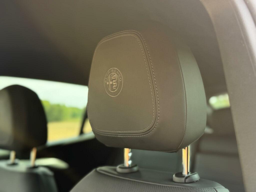 Alfa Romeo Tonale 1.5 Tonale Veloce Tb Black #45