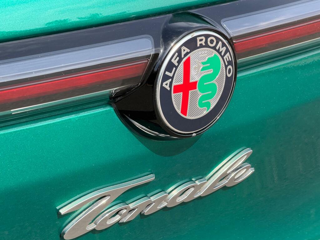 Alfa Romeo Tonale 1.5 Tonale Veloce Tb Black #39