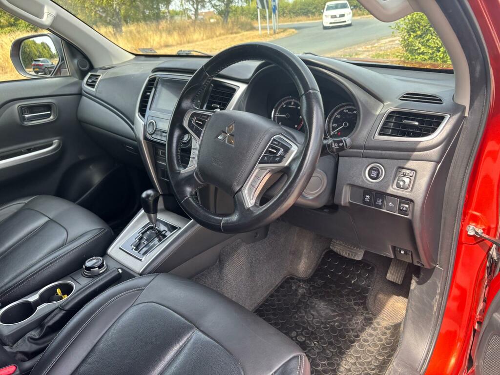 Mitsubishi L200 Double Cab Di-d 150 Barbarian X 4Wd 2021 Grey #19