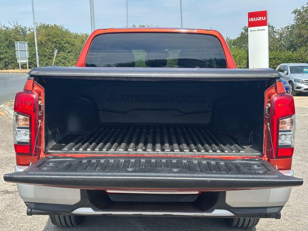 Mitsubishi L200 Double Cab Di-d 150 Barbarian X 4Wd 2021 Grey #26