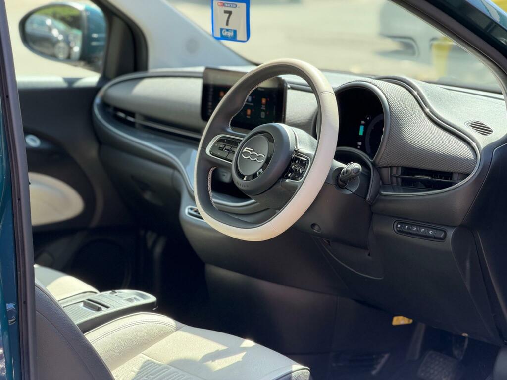 Fiat 500E 42Kwh La Prima Hatchback 118 Ps Green #3