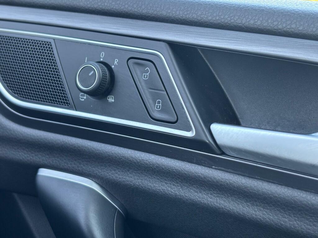 Volkswagen Golf SV Mpv 2.0 Tdi Se Nav Dsg Euro 6 Ss 201969 Silver #13