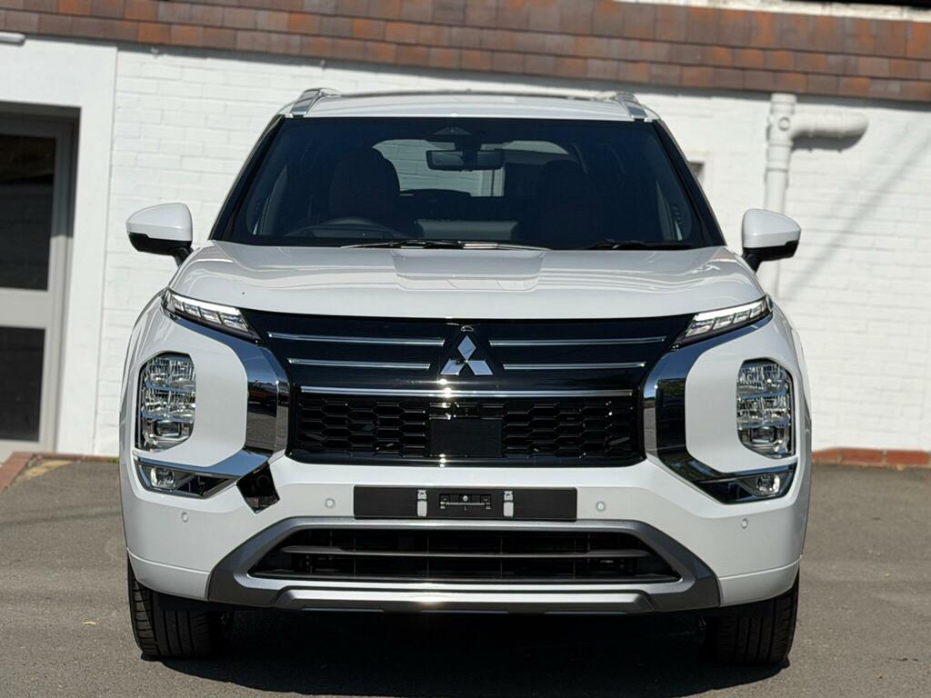 Mitsubishi Outlander 2.4 22.7Kwh Diamond Cvt 4Wd Euro 6 Ss White #2