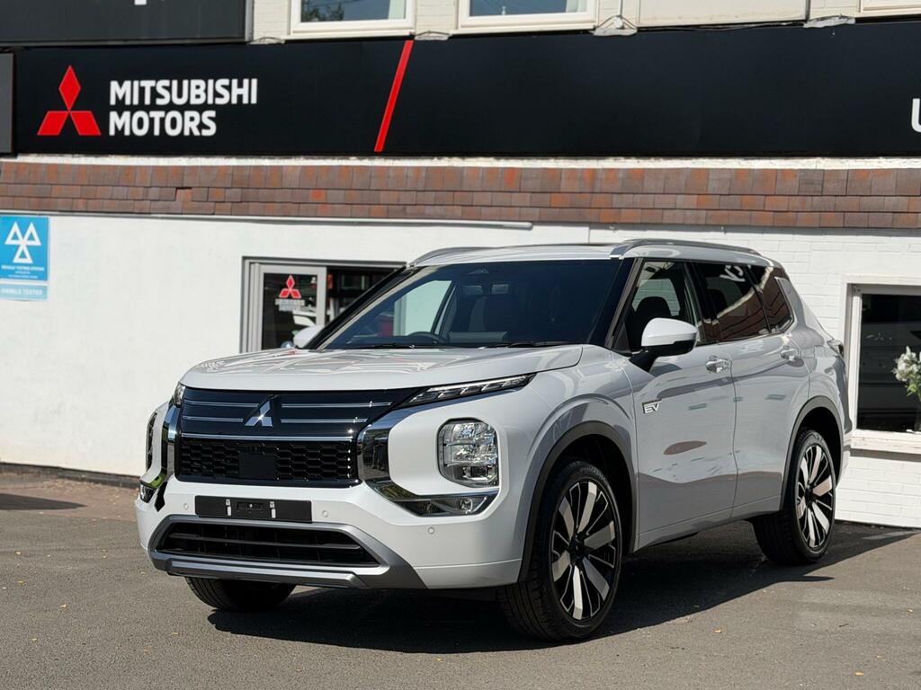 Mitsubishi Outlander 2.4 22.7Kwh Diamond Cvt 4Wd Euro 6 Ss White