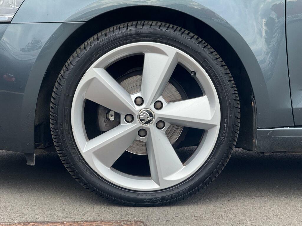 Skoda Octavia 1.6 Tdi Se Sport Estate Euro 6 Blue #7