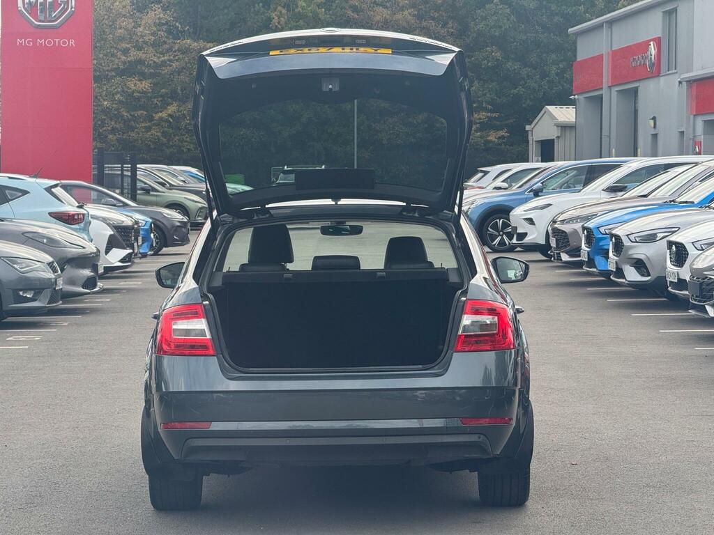 Skoda Octavia 1.6 Tdi Se Sport Estate Euro 6 Blue #14