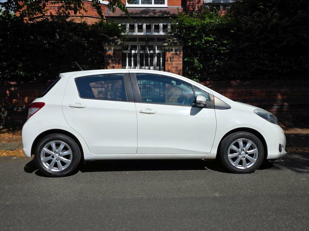 Toyota Yaris 1.33 Dual Vvt-i Tr Euro 5 White #4