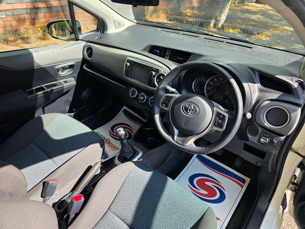 Toyota Yaris Yaris Tr D-4d Grey #23