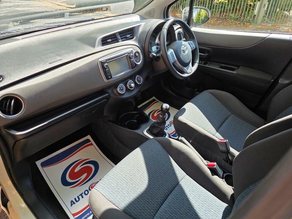 Toyota Yaris Yaris Tr D-4d Grey #24