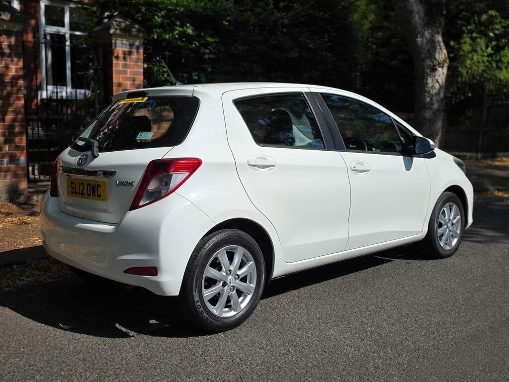 Toyota Yaris Yaris Tr D-4d Grey #8