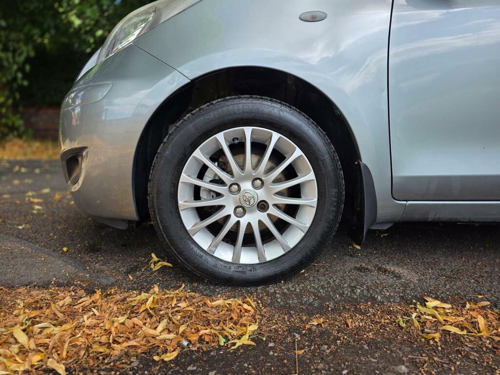 Toyota Yaris 1.33 Dual Vvt-i Tr Hatchback Multimode Grey #27