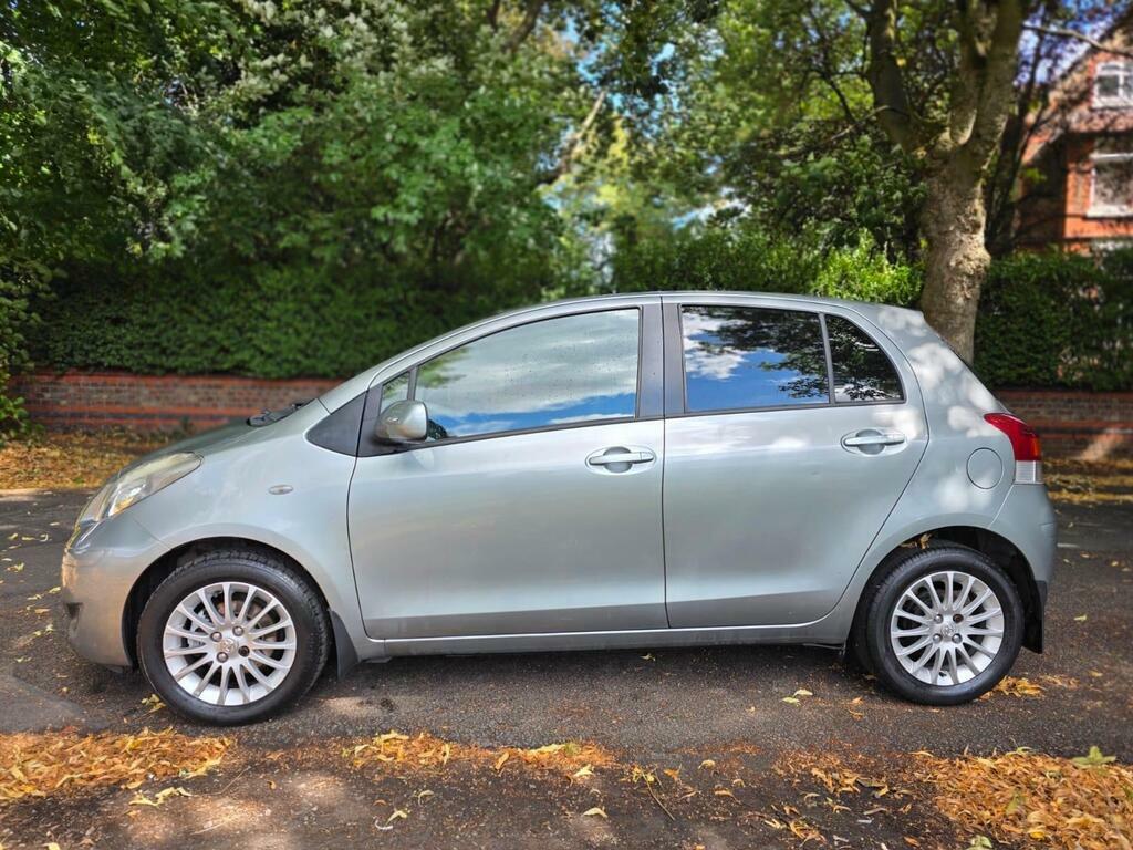Toyota Yaris 1.33 Dual Vvt-i Tr Hatchback Multimode Grey #9