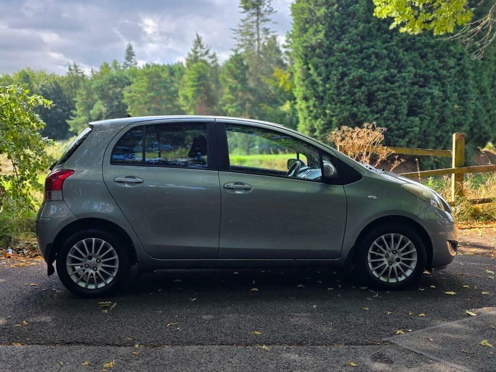 Toyota Yaris 1.33 Dual Vvt-i Tr Hatchback Multimode Grey #2