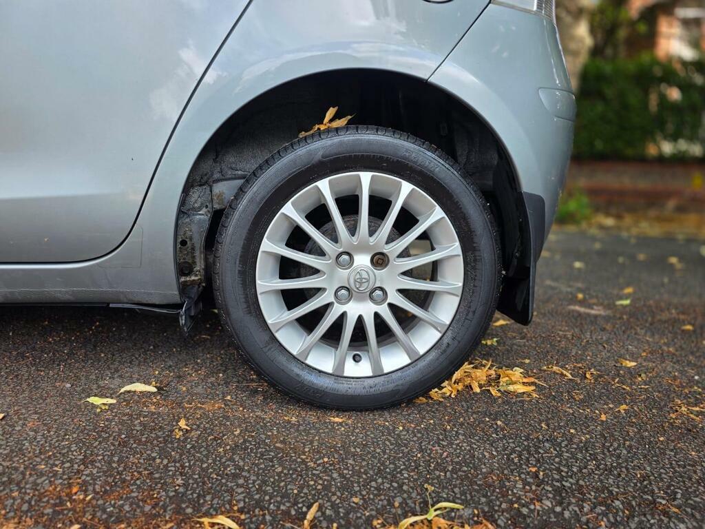 Toyota Yaris 1.33 Dual Vvt-i Tr Hatchback Multimode Grey #24