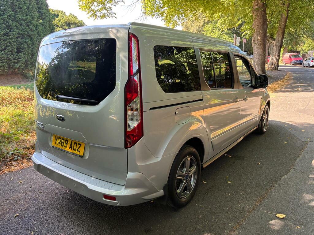 Ford Grand Tourneo Connect Ecoblue Titanium Mpv Blue #8