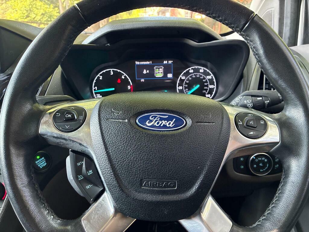 Ford Grand Tourneo Connect Ecoblue Titanium Mpv Blue #12