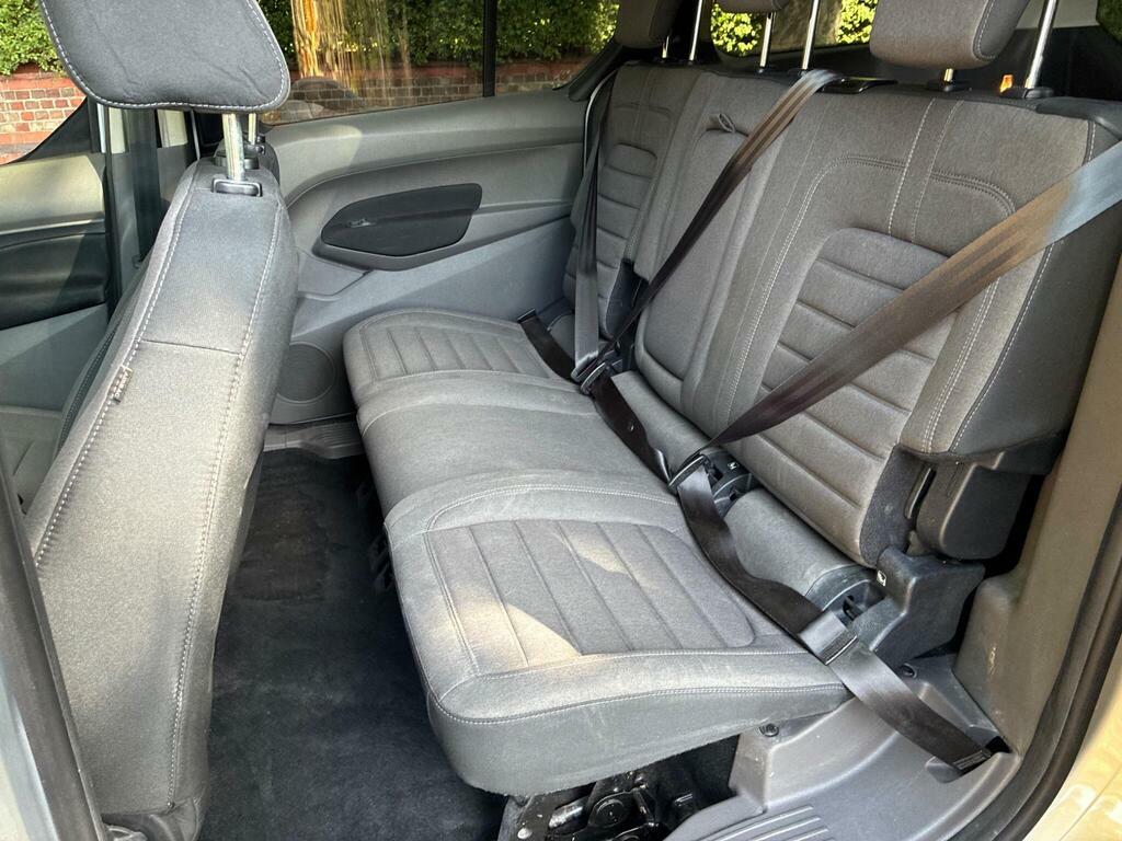 Ford Grand Tourneo Connect Ecoblue Titanium Mpv Blue #18