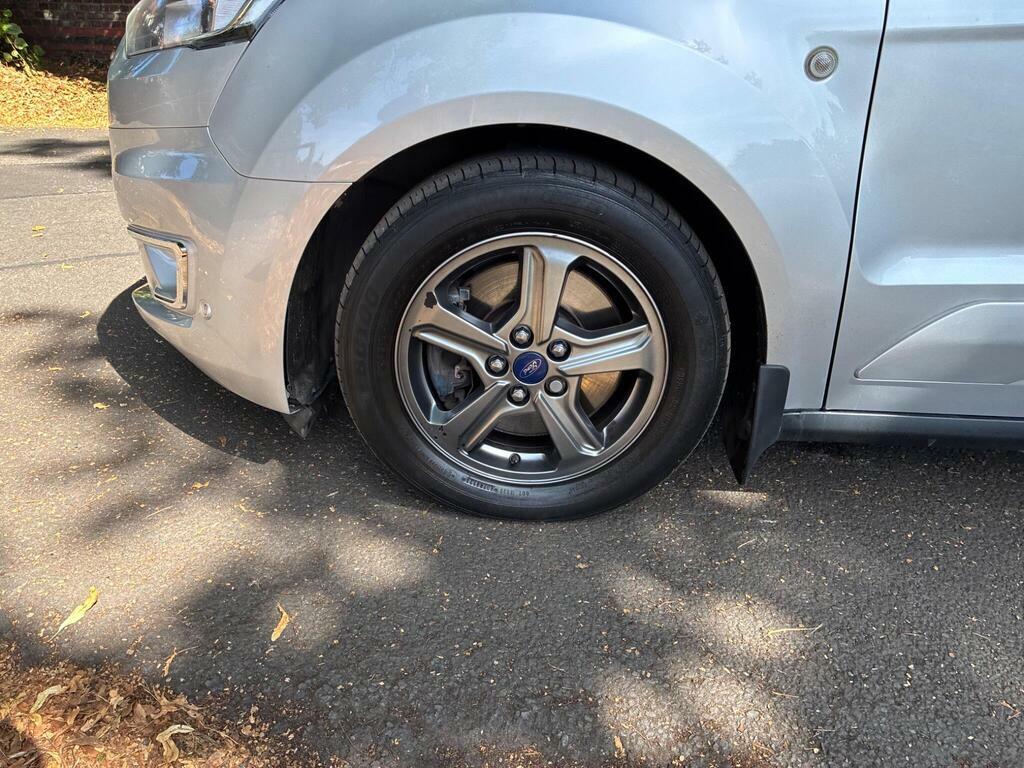 Ford Grand Tourneo Connect Ecoblue Titanium Mpv Blue #22