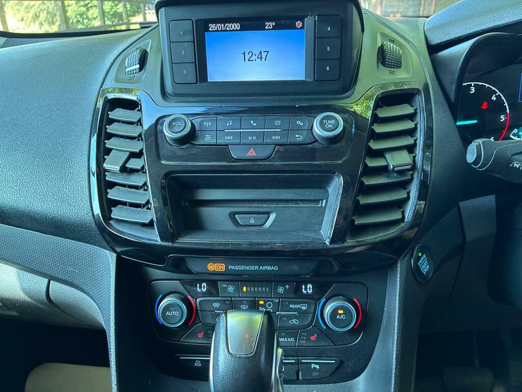 Ford Grand Tourneo Connect Ecoblue Titanium Mpv Blue #16