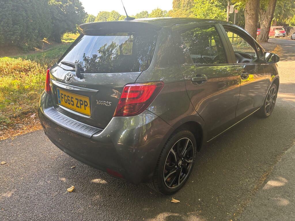 Toyota Yaris 1.33 Dual Vvt-i Sport Euro 5 FG65ZPP Grey #5