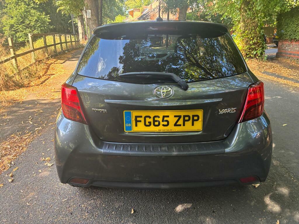 Toyota Yaris 1.33 Dual Vvt-i Sport Euro 5 FG65ZPP Grey #6