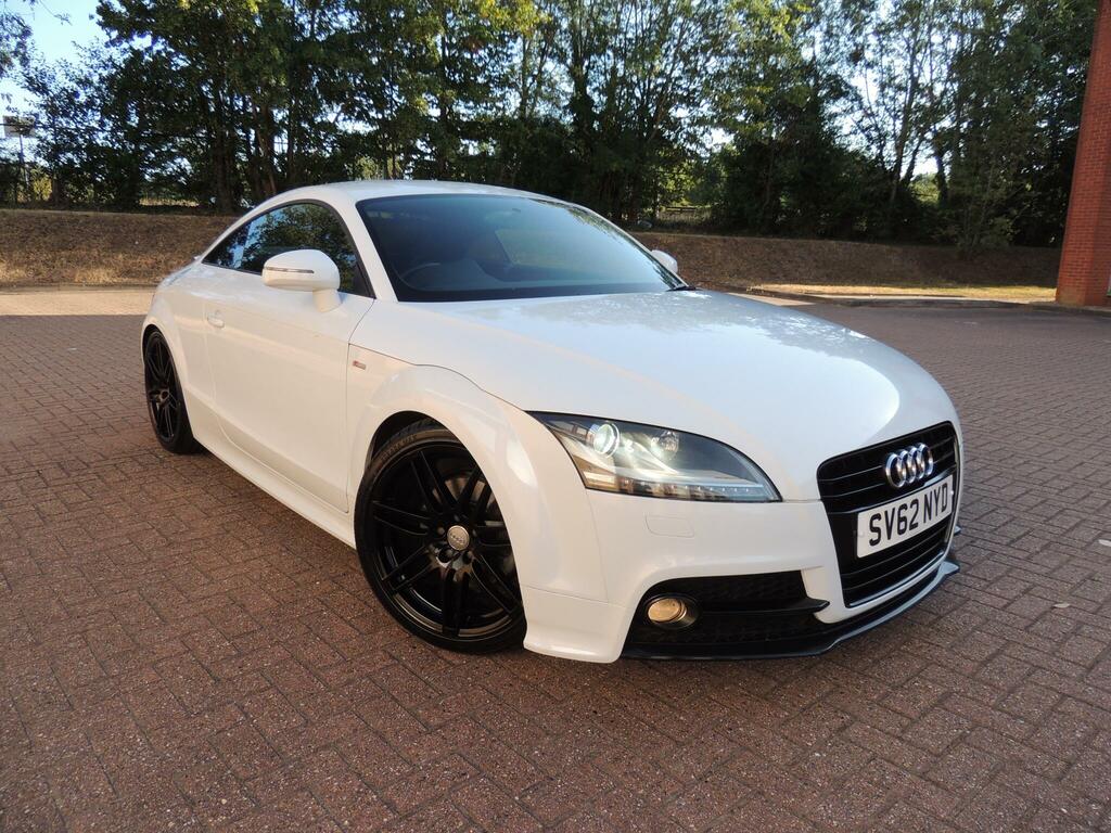 Audi TT Black Edition White #2